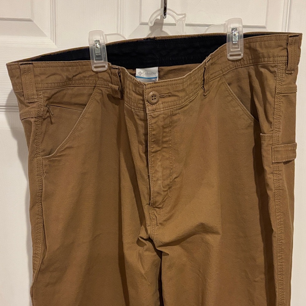 Columbia Men's Tan Cargo Pants